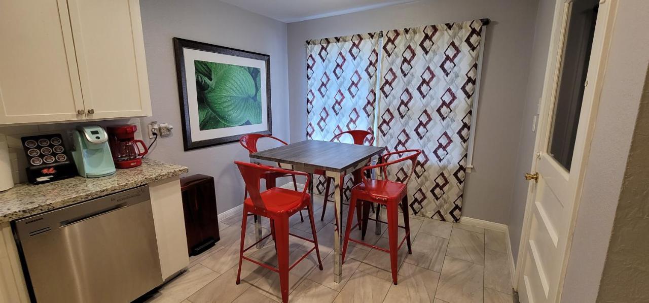 The Harby Street House - Close To U Of H, Stadiums, Downtown, Med Center Хьюстон Экстерьер фото
